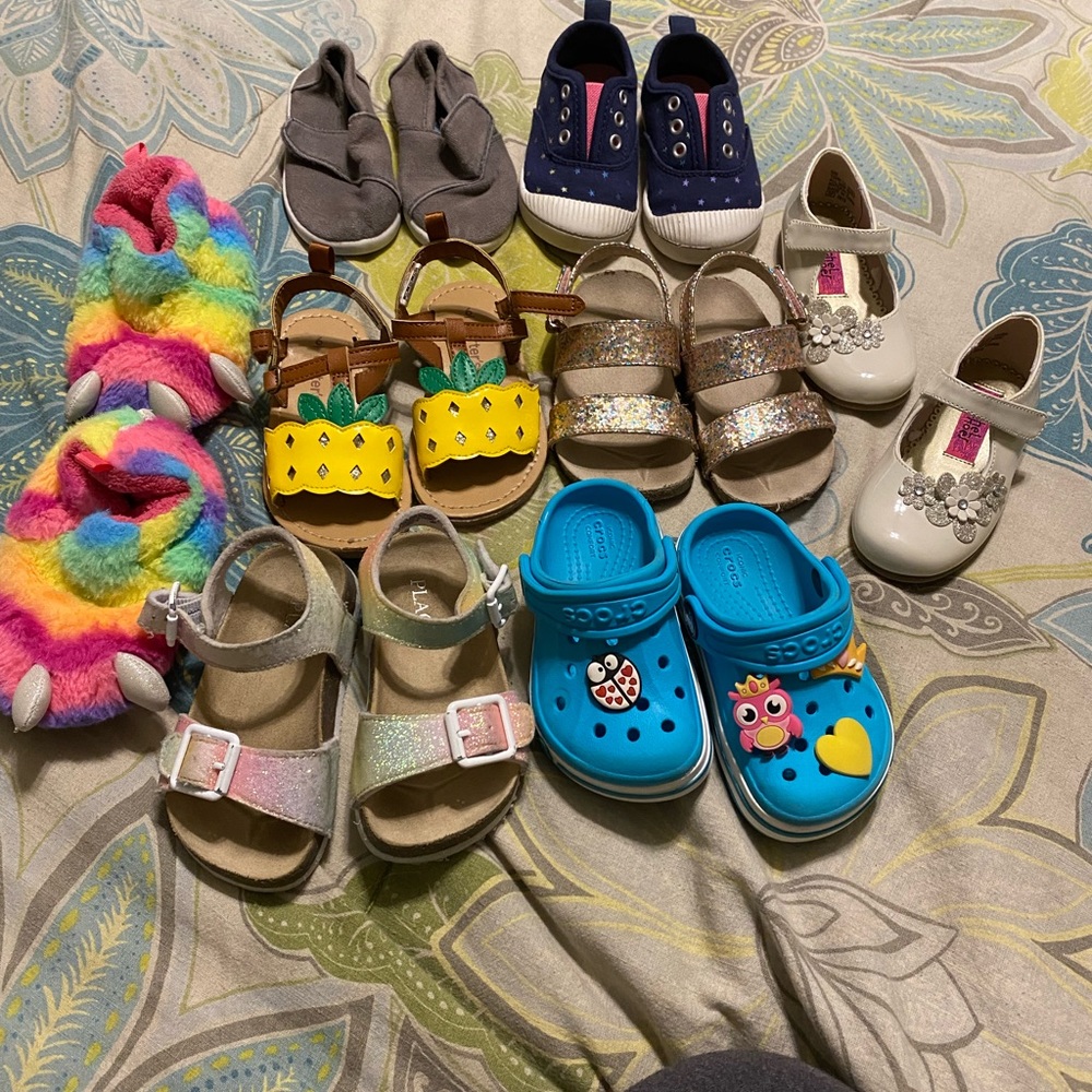 Lot of 8 pairs of size 6 toddler girl shoes.
